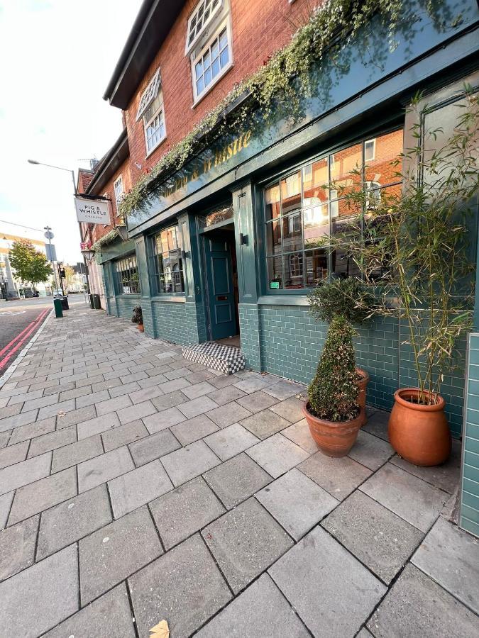 Herberg The Pig And Whistle Londen